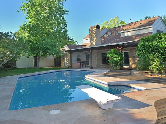 2nd image of 12402 Rocky Knoll Dr