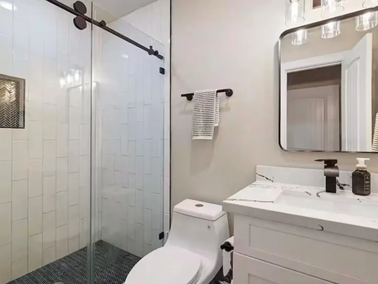 2406 Truxillo St #B — Photo 8