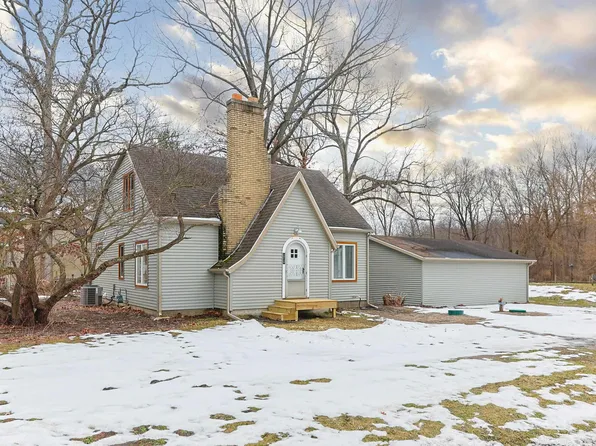 20140 Auten Rd, South Bend, IN 46637