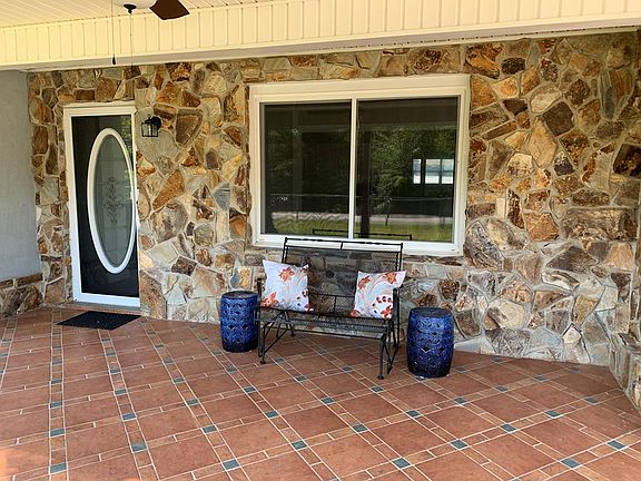 4th image of 387 Old Petross Cir