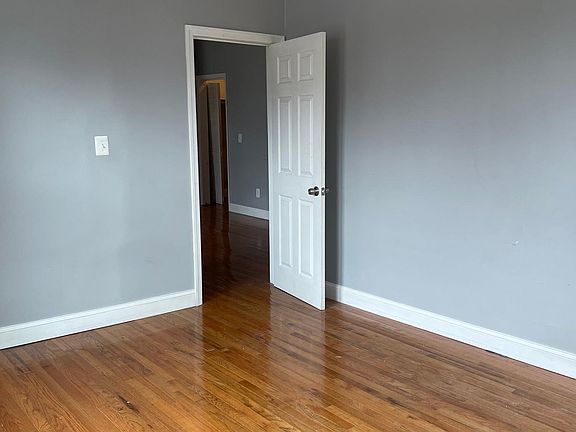 3rd image of 702 Chancellor Ave #204