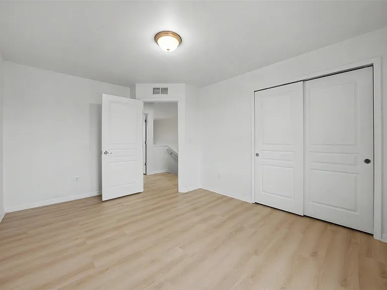 49184 Gracechurch Rd — Photo 36