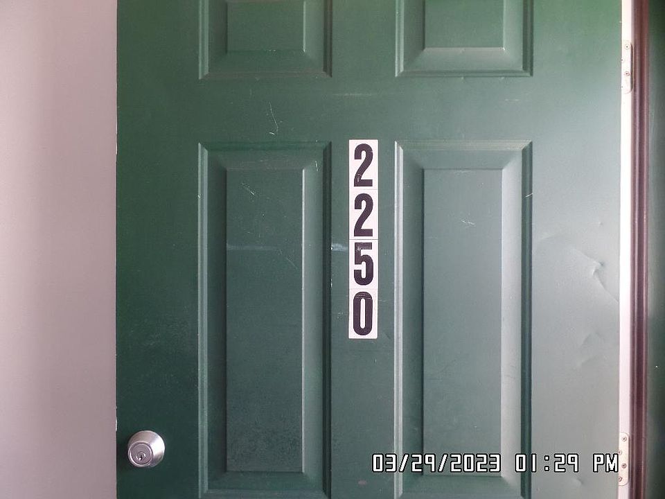 1st image of 2250 Creedmoor Dr