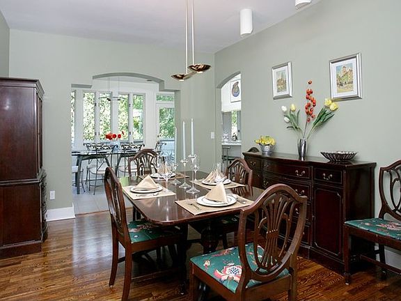 Dining room, opens to kitchen/breakfast room