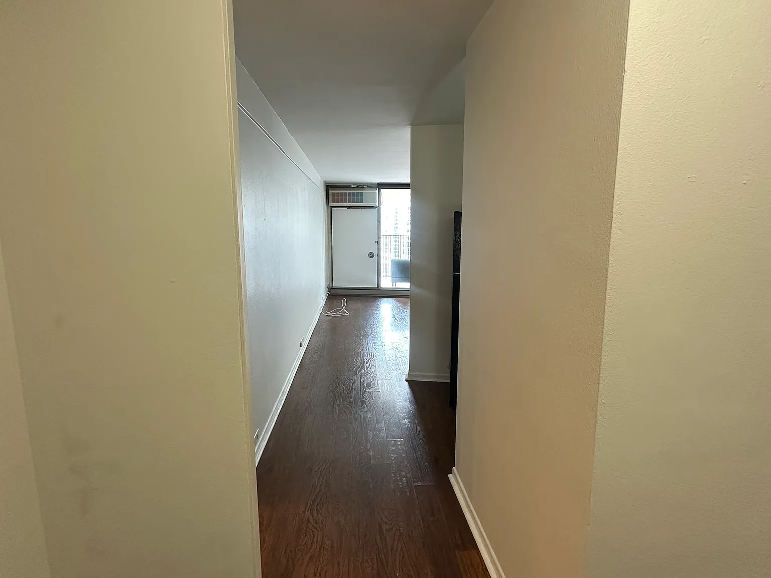 1 bed, 725 sqft, $2,600 — Photo 4