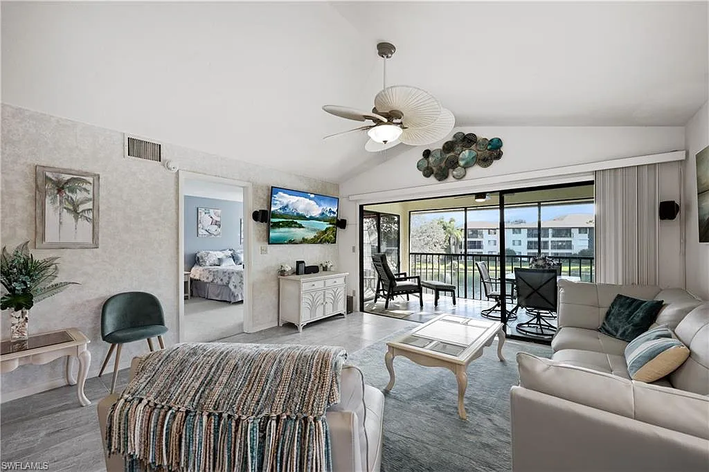 2 bed, 2.0 bath, 1260 sqft, $5,750 — Photo 4