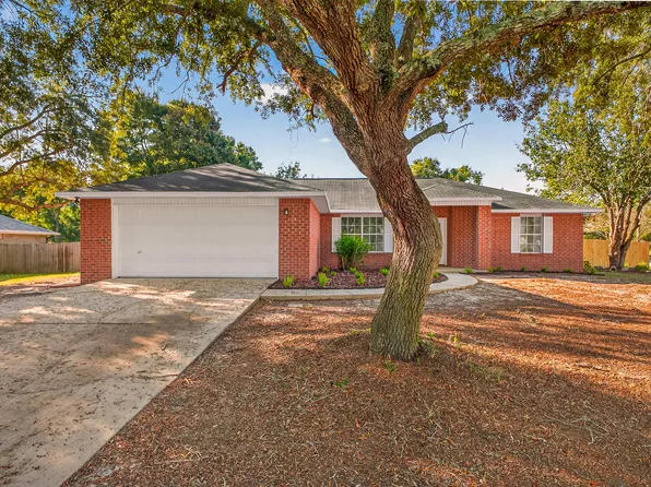 7271 Mossy Oaks Dr, Navarre, FL 32566