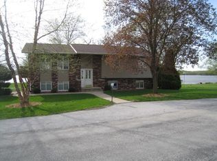 204 2nd St S, Cordova, IL 61242