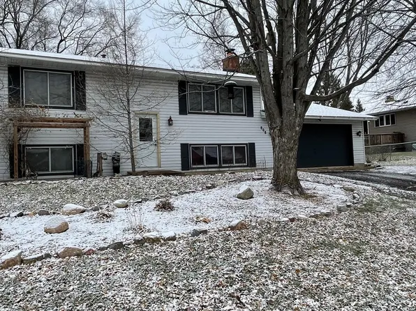 808 Elm Ave E, Delano, MN 55328