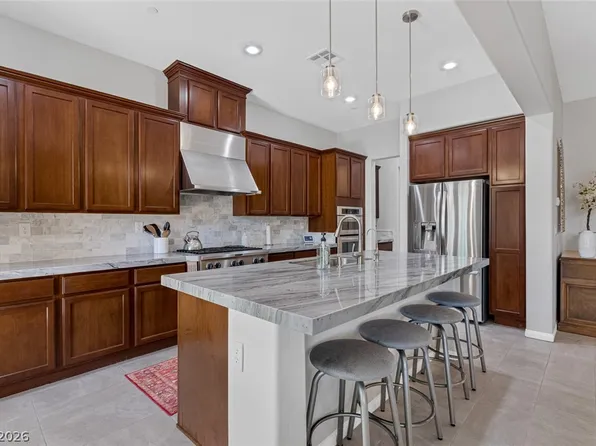 1928 Canvas Edge Dr, Las Vegas, NV 89044