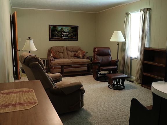 4th image of 108 Oak Rd