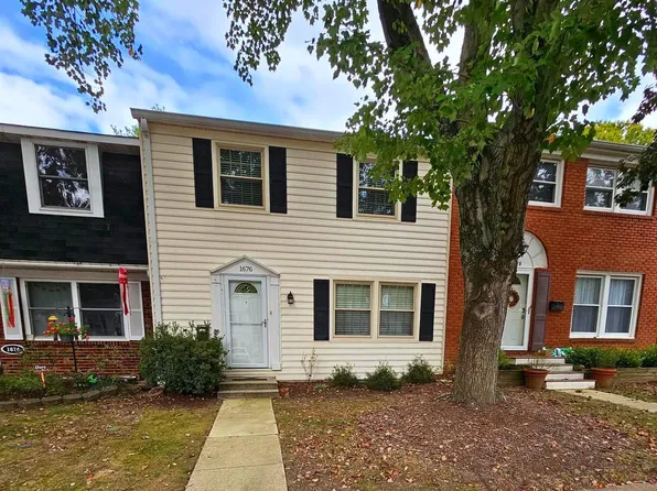 1676 Wilkshire Dr, Crofton, MD 21114