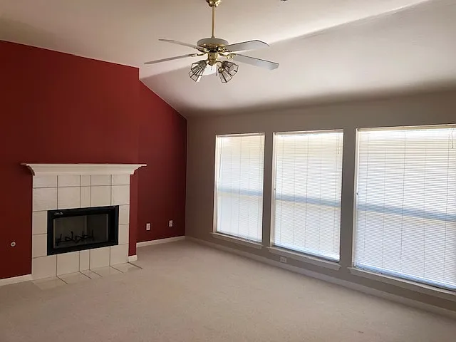 1700 Lancaster St — Photo 17