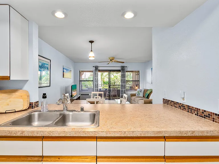 679 S Kihei Rd — Photo 13