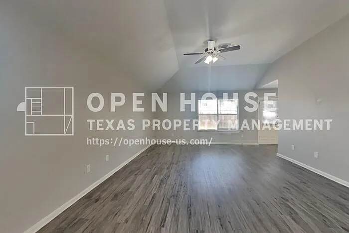 3 bed, 2.0 bath, 1735 sqft, $1,940 — Photo 4