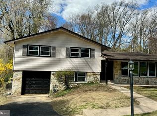 1034 Old Ford Rd, Huntingdon Valley, PA 19006