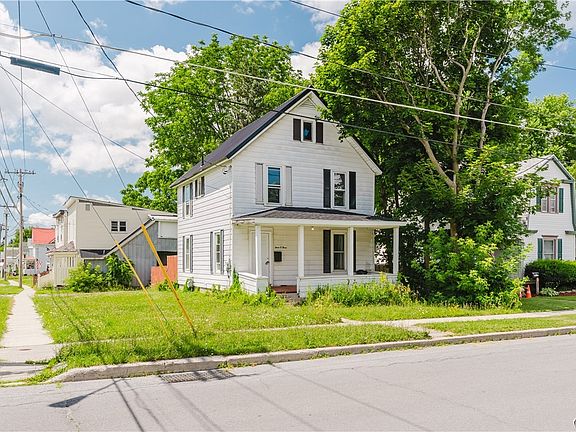 5th image of 303 N Indiana Ave