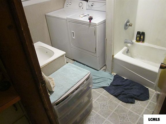 5th image of 515 W Chestnut St
