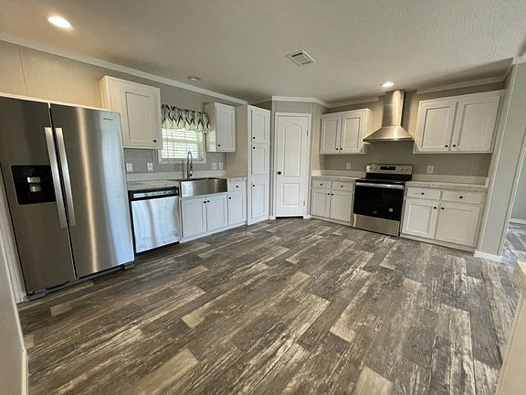 2nd image of 289 Buffalo Way #289