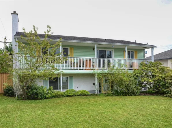1809 Laval Ave, Saanich, BC V8N 1M9
