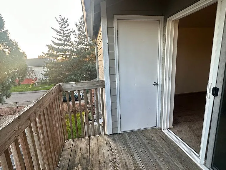 5110 10th Ave NE — Photo 15