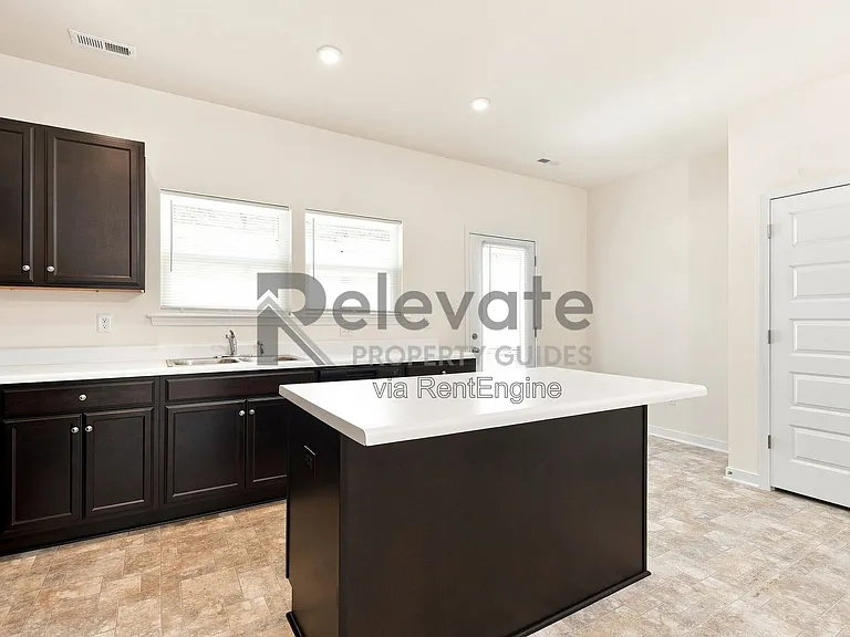 250 Greenpark Rd — Photo 9