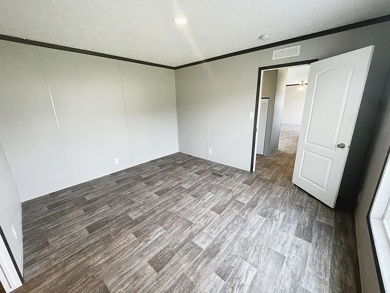 515 Tom Mann Rd — Photo 12