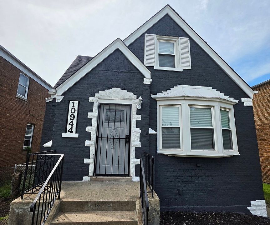 1st image of 10944 S Wallace St