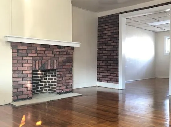 6233 N Gratz St, Philadelphia, PA 19141