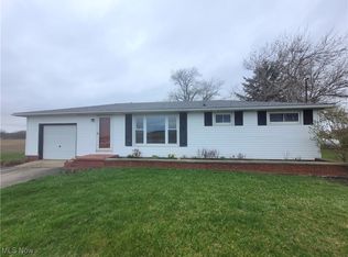 8642 Akron Rd, Marshallville, OH 44645