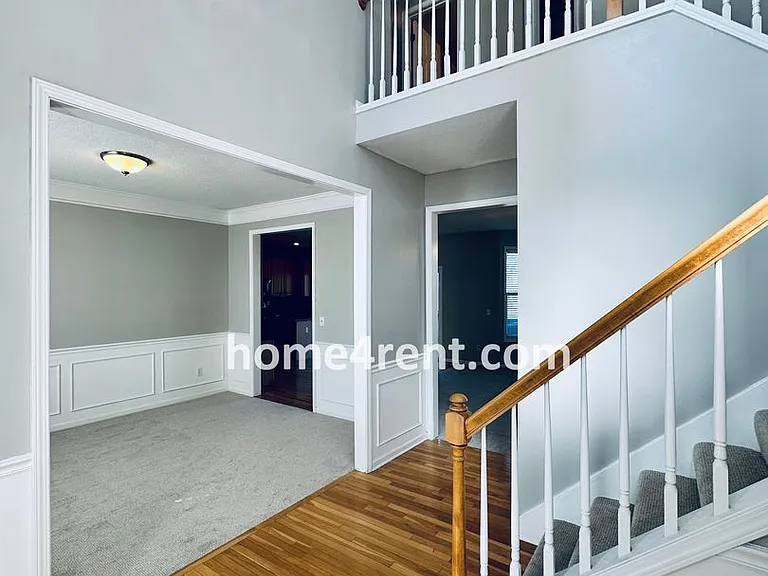 15252 W 158th Ter — Photo 3
