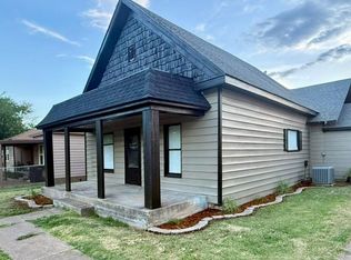 116 S 7th St, Sentinel, OK 73664