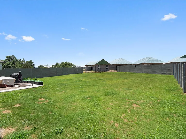 102 Coyote Mountain Cv — Photo 34