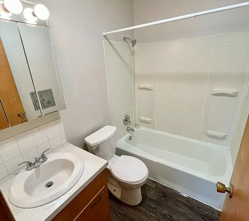 413-415 Grandview Ave