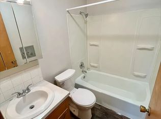 413-415 Grandview Ave, Barberton, OH 44203