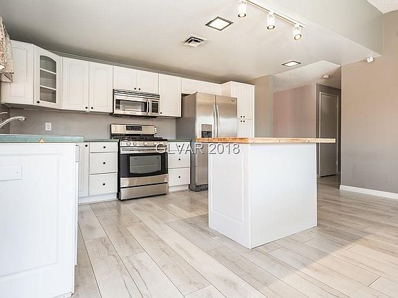 4th image of 2371 Florence Ave