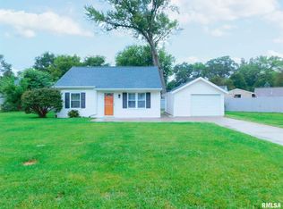 3 Glen Ln, North Pekin, IL 61554