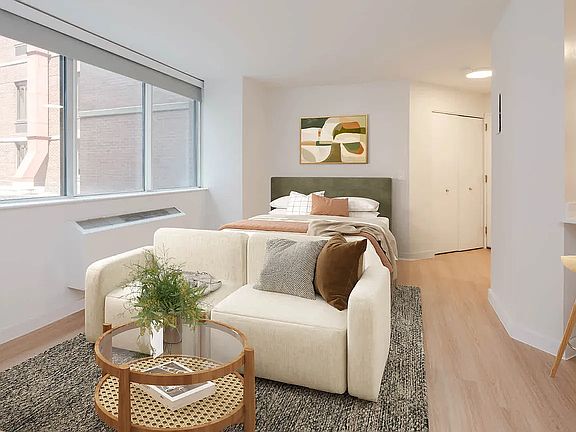 5th image of 180 Riverside Blvd APT 5T