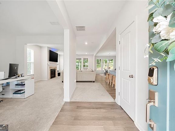 2nd image of 8520 Scenic Ridge Way