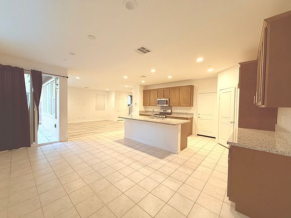 3rd image of 4858 S Tangerine Way