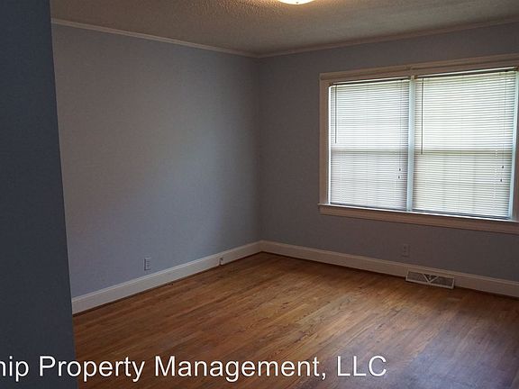 3rd image of 104 Stancil Dr