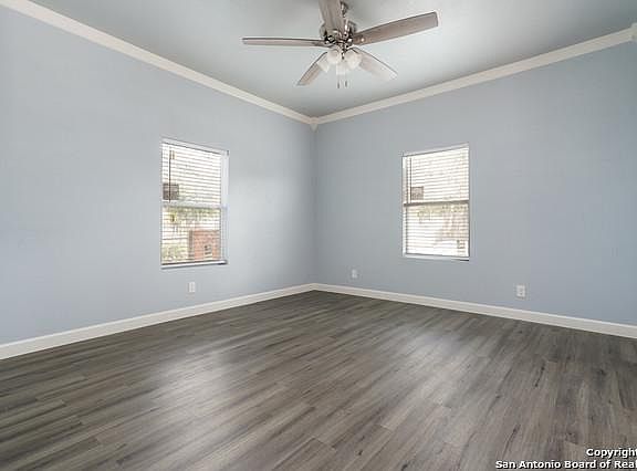 5th image of 320 W Baylor
