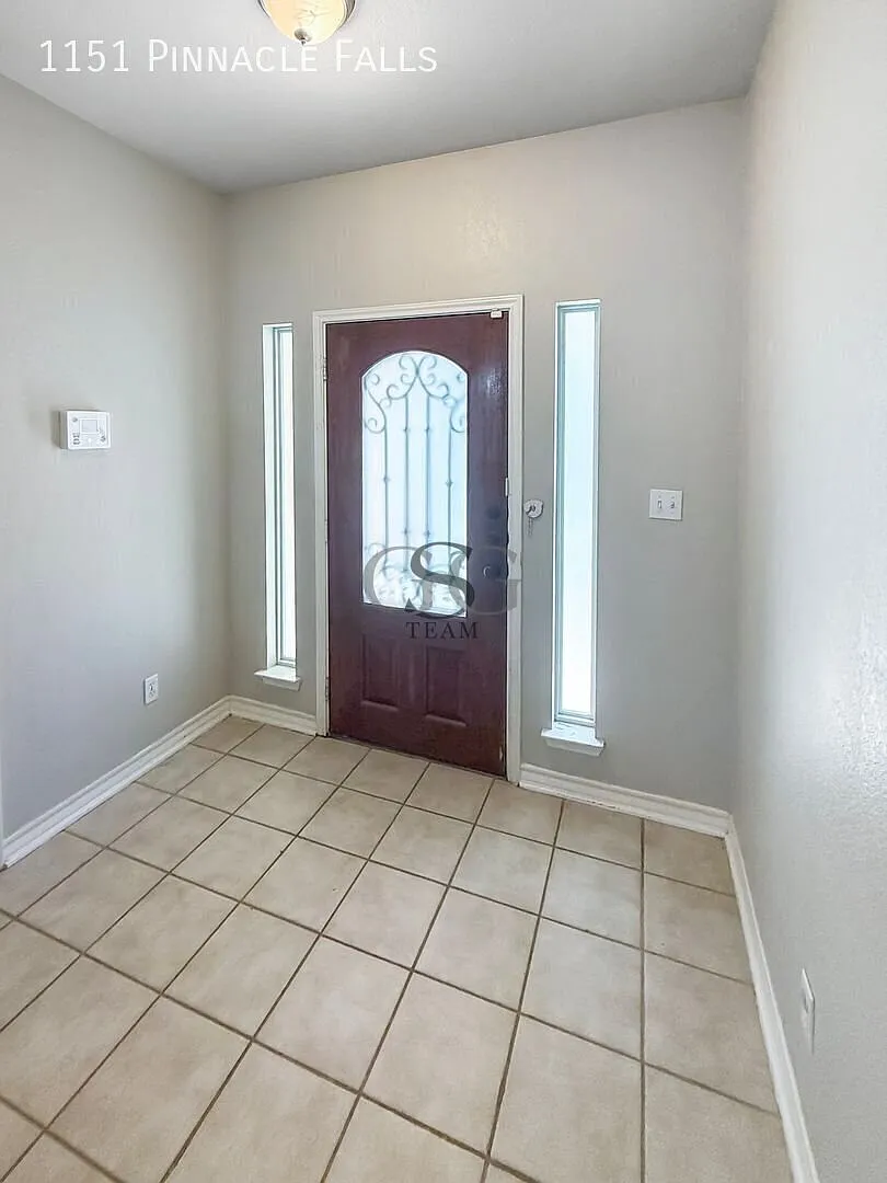 Rental in the Villas! — Photo 3
