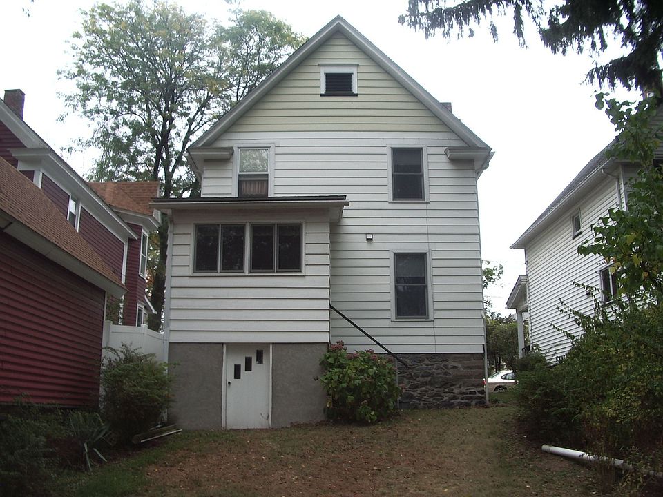 2nd image of 51 N Green St