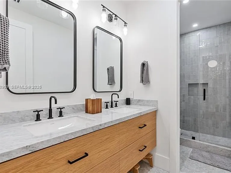 9301 SW 93rd Ave #0 — Photo 37