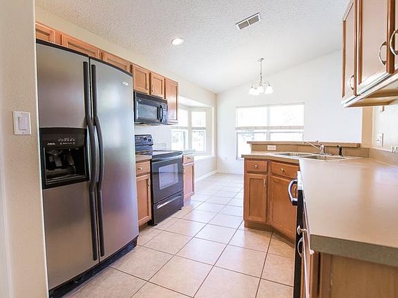 4th image of 13572 Mirror Lake Dr