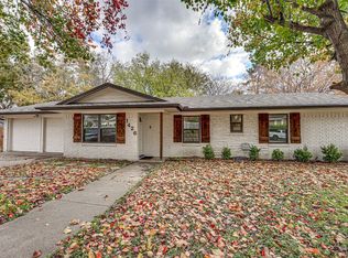1426 Austin Dr, Ennis, TX 75119