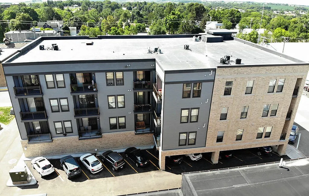 Hoff Mall and Hoff Apartments — Photo 4