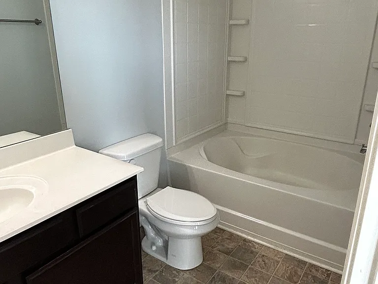 1567 Sprucedale Dr — Photo 22