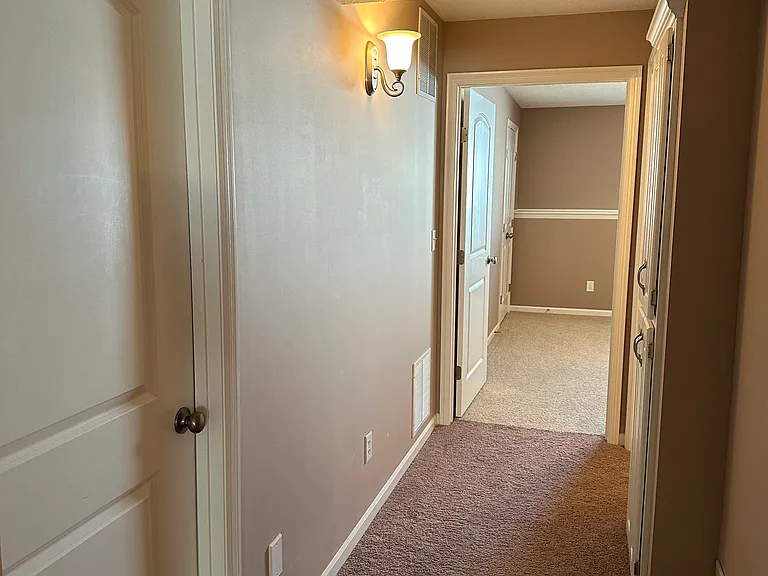 600 SW 34th Ter — Photo 26